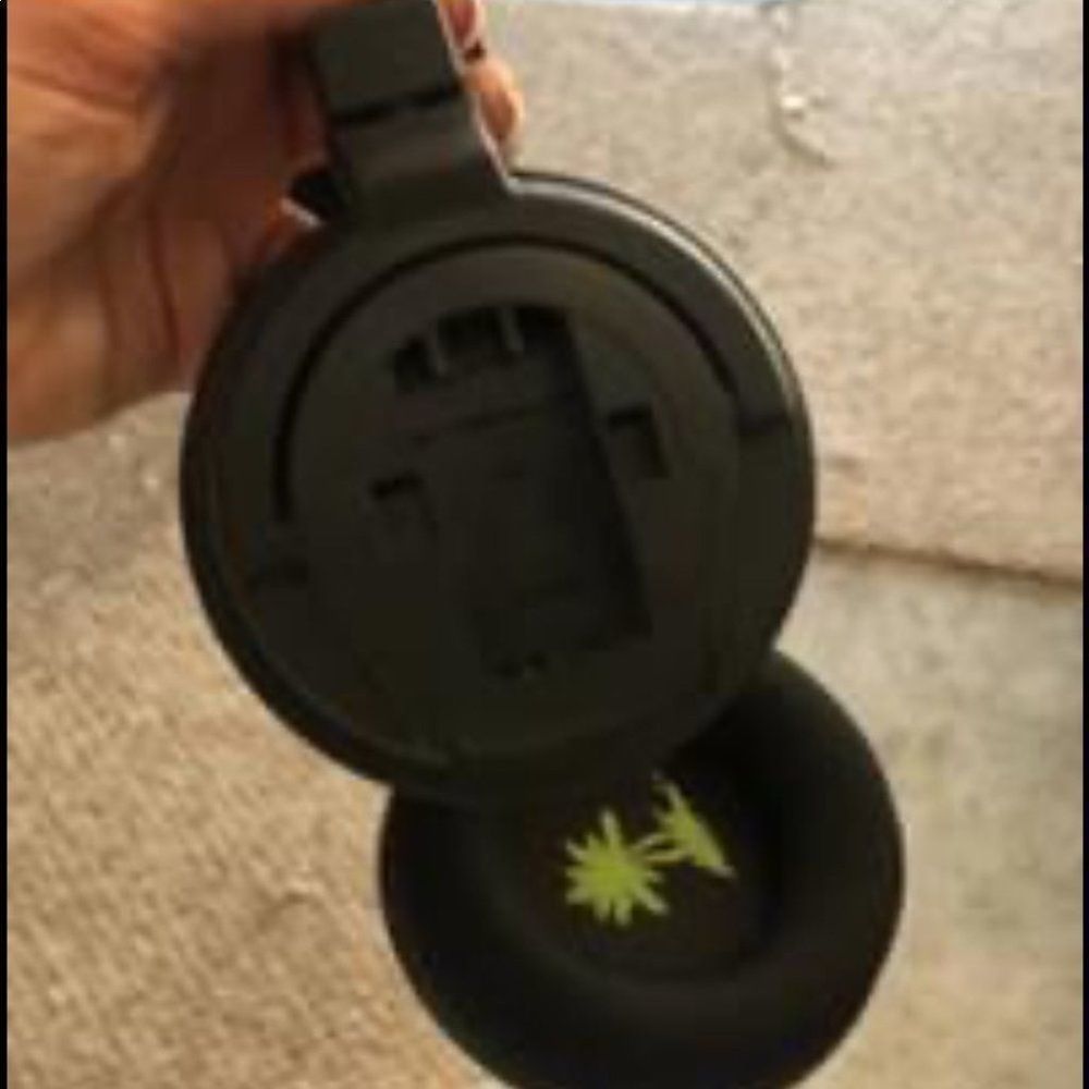 Turtle Beach X42 - Premium Wireless Gaming Headset
